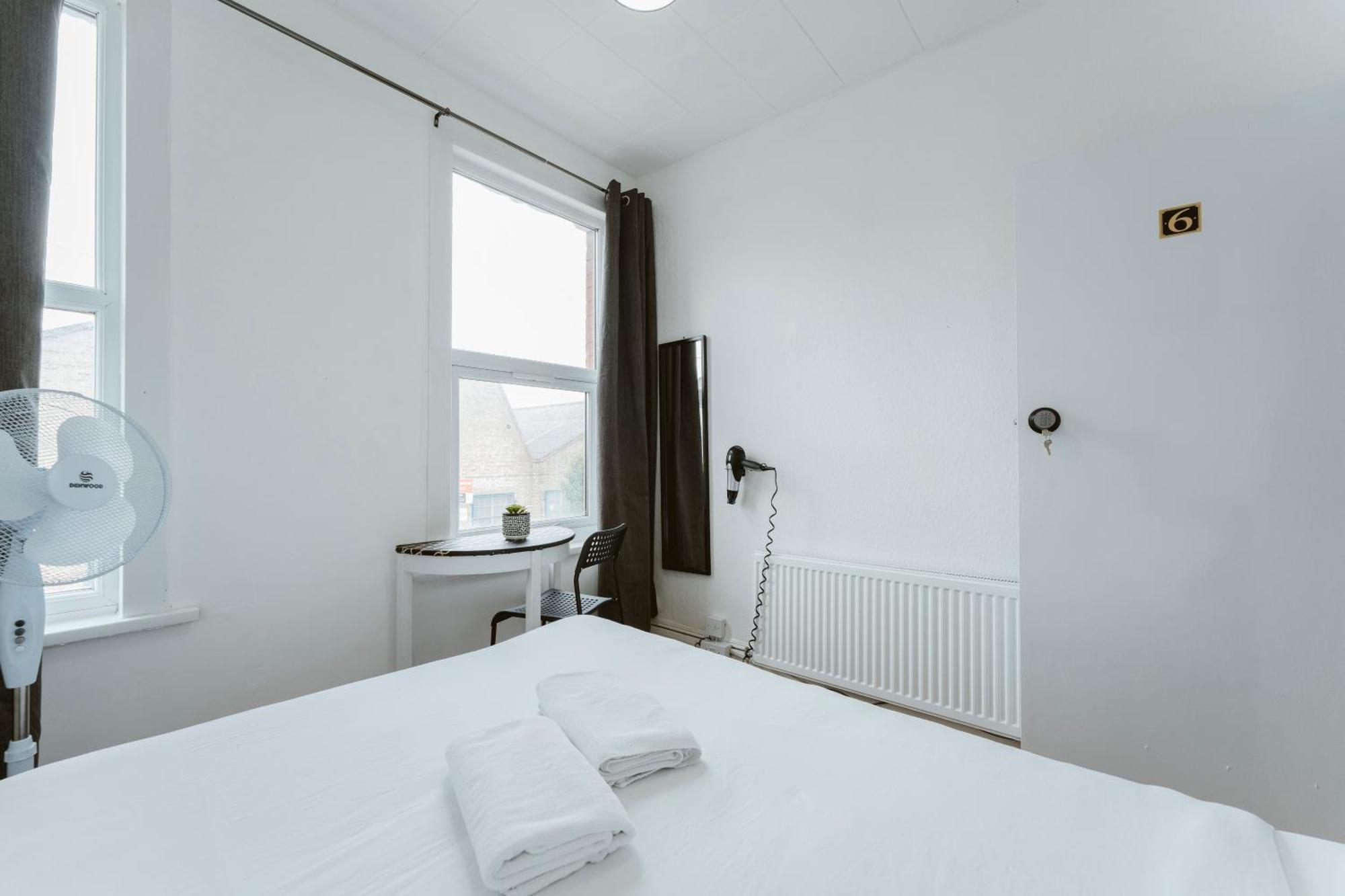 Manor House Great Rooms To Stay London Exterior photo